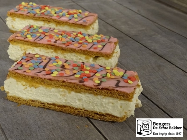 Carnavals Tompouce&nbsp;per 5 stuks